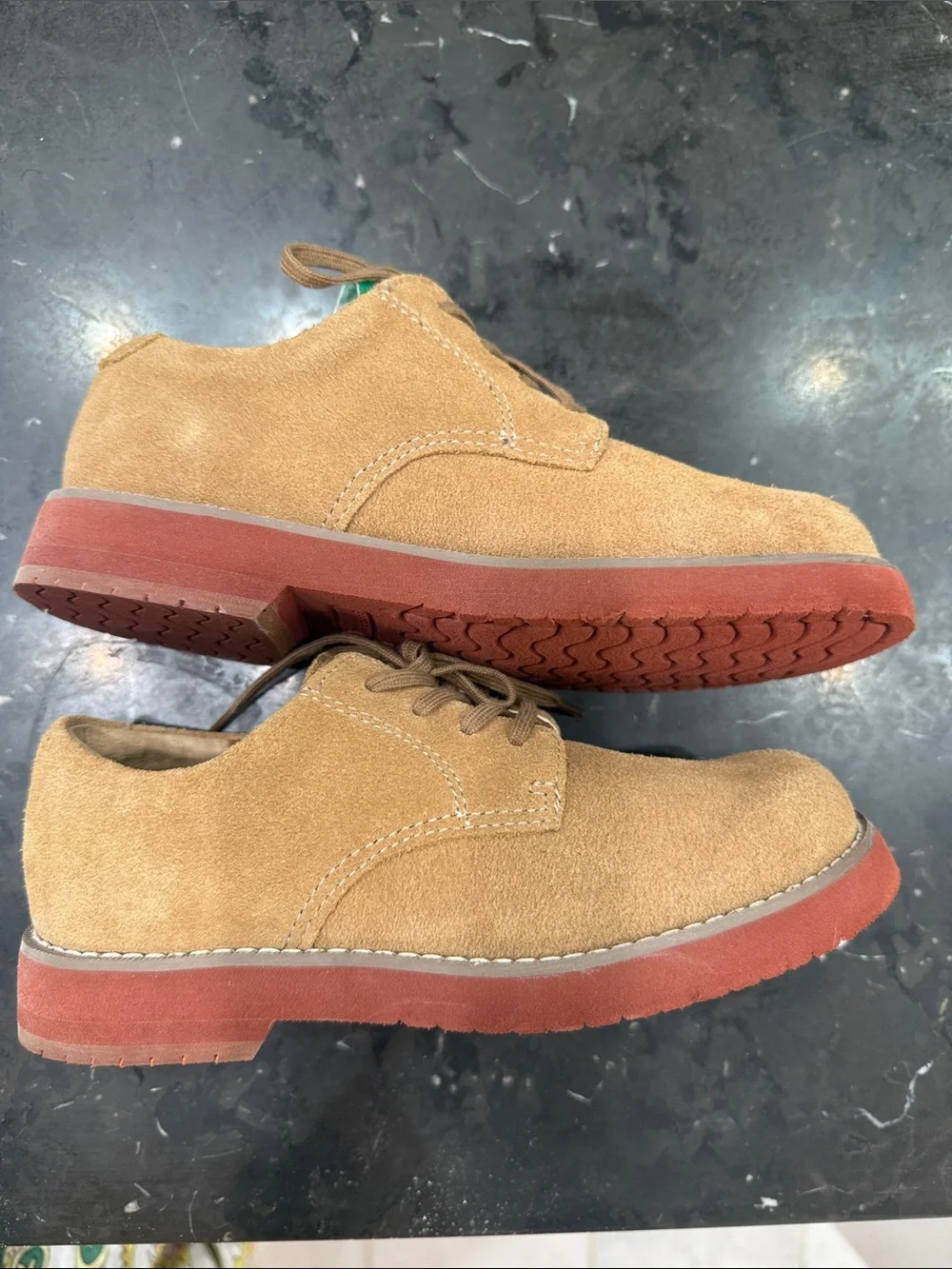 Sperry Boys Suede Bucks / Dress Shoes / Suede in Tan size 1.5M